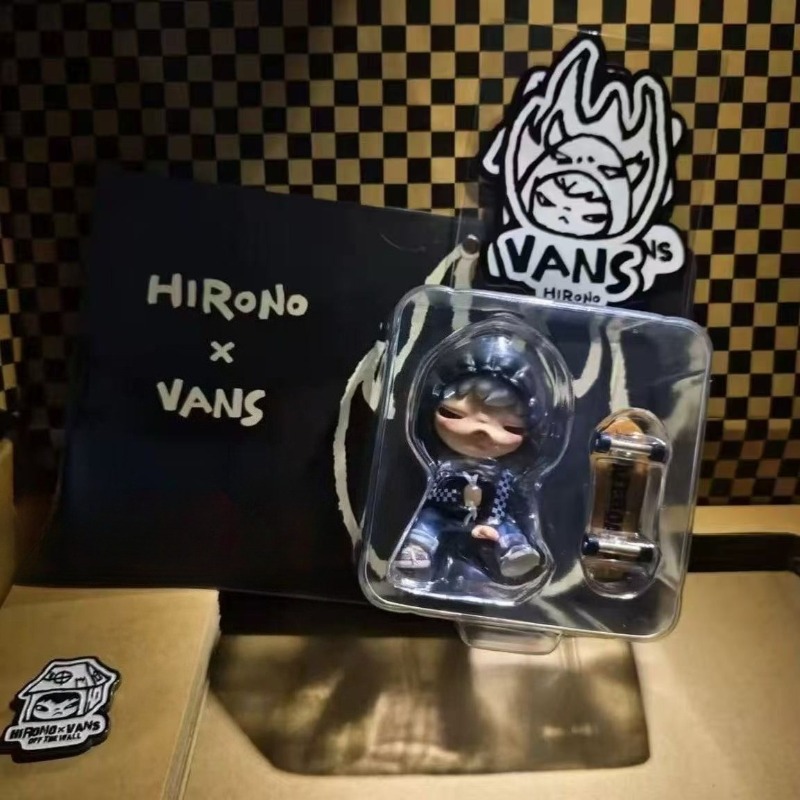 Home Decor Brand - POPMART Hirono X VANS Co-branded Creative